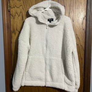Zenana teddy full zip hooded jacket. Sz small. New w/o tags.